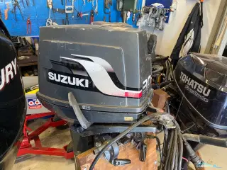 Suzuki DT30