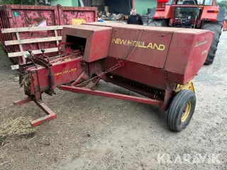 Småballepresser New Holland 276 Super Hayliner