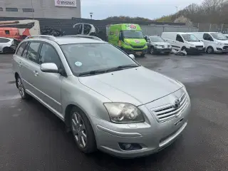 Toyota Avensis stc. 2,0 STW D-4D DPF