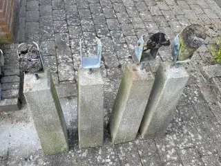 4 stk. Brugte stolpesten