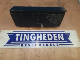 Ford 6640 Værkktøjkasse F0NN17005AA11M