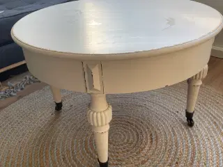 Lille rundt pynte/ sofabord