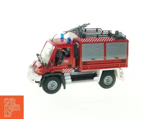 Brandbil legetøjsmodel (str. 22 x. 9 cm)