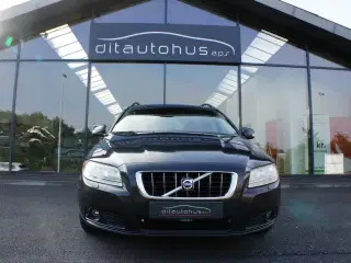 Volvo V70 2,5 T Momentum aut.