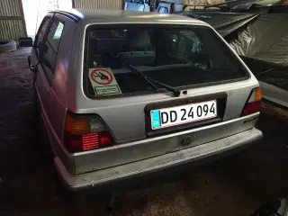 Vw Golf 2,  med nummerplade/veteransyn