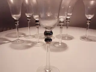 8 stk. Vinglas- glaspusteren