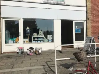 Butikslokale til leje på Kongevejen 10 i Nordsjælland.