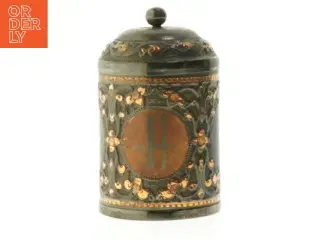 Dekoreret metaldåse (str. 14 cm)