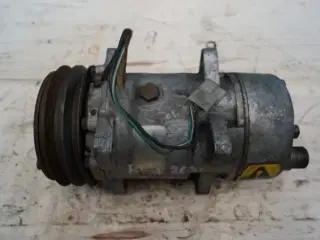 Ford 8630 LUFTKOMPRESSOR 5165548