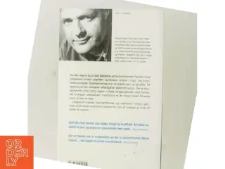 Manden i vinduet af Kjell Ola Dahl (Bog)