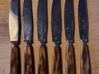 Rådvad rustfri knive med skaft af ben