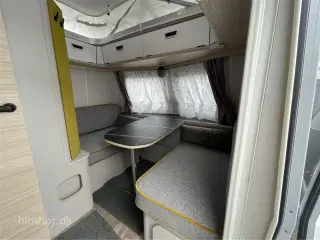 2023 - Eriba Touring 530 Urban   Super smart hævetagsvogn fra Hinshøj Caravan
