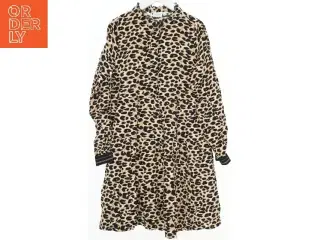 Leopardmønstret kjole fra Name It (str. 140)