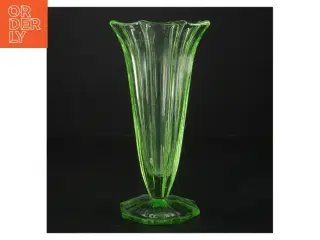 Vintage grøn glasvase (str. H. 20,5 cm ø. 11,5 cm)