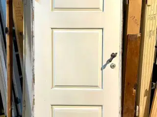 Original, lav bondehusdør m. karm