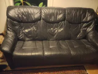 3 personers sofa gives væk