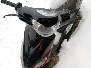 Pgo Galaxy sælges i dele