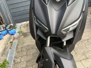 Motorcykel Yamaha xmax