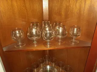  6 Dekorative cognacglas med guldmotiv