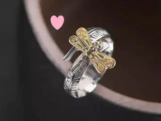 * Flot fingerring med en smuk guldsmed - i Tibetan