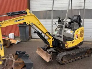 Yanmar ViO17 MED 3 SKOVLE