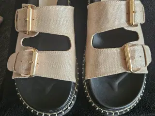 SANDALER FRA TOM TAYLER 