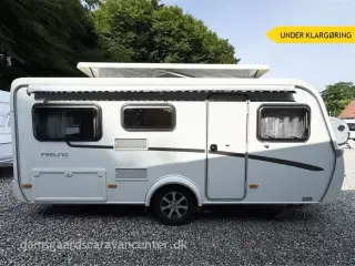 2015 - Hymer Feeling 425   Dobbeltseng-Mover-Let vogn
