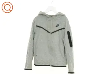 Tech Fleece Nike (str. 134 cm)