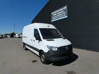 Mercedes-Benz Sprinter 316 2,1 CDI A2 H2 RWD 163HK Van 6g