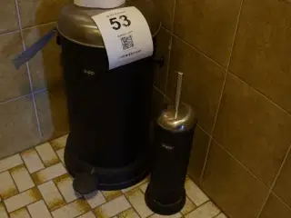 Toiletspand & toiletbørste VIPP