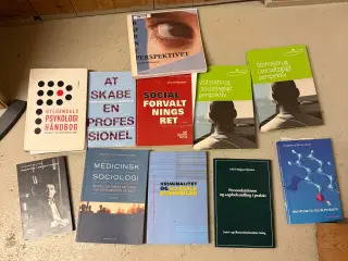 Bøger til socialrådgiveruddannelsen  