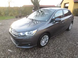 Fin Citroen C 4 1.6 HDi År 2017. 