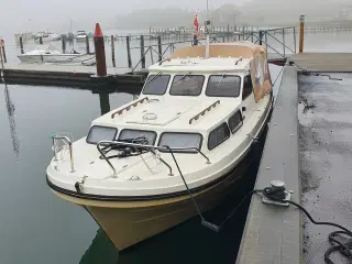 Myra 25 , Motorbåd 