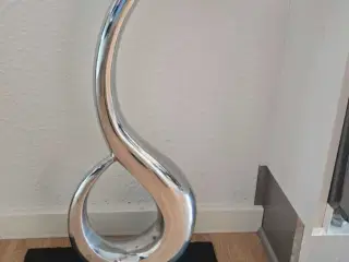 Flot skulptur/vase i stål