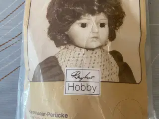 Paryk til dukke
