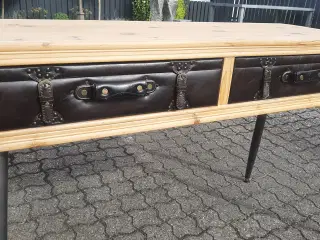 Konsolbord massivt grantræ 