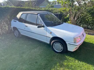 Peugeot 205 cabriolet 