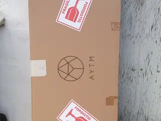 AYTM Novo bænk 