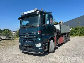 Lastbil med wirehejs og kran Mercedes Arocs 8x4