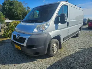 Peugeot Boxer 333 2,2 HDi 130 Kassevogn L2H2