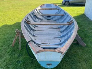 Havpram står i Thorup Strand 