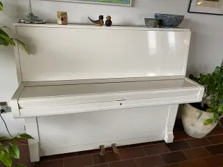 Klaver bortgives