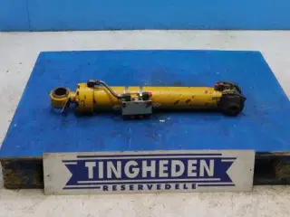 Hydrema 906B sideskift cylinder 200141