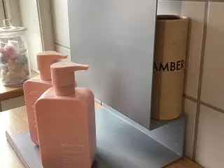 Flotte metal hylder Anne Linde design