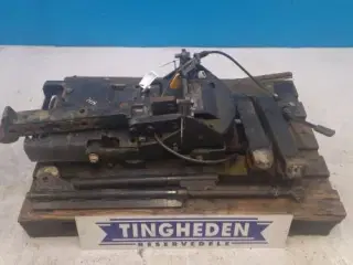 New Holland TS135A Hitch 82020265