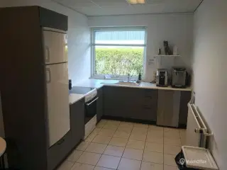 Ledigt kontor i professionelt kontorhotel