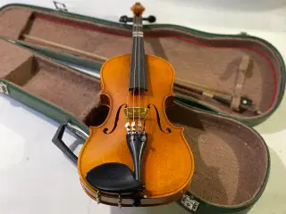 Violin Suzuki i 1/2 størelse “Made In Japan “