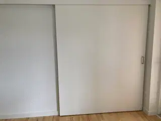 Indvendig skydedør H 204 cm B 165 cm 40 mm tyk
