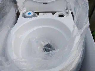 Camping toilet nyt med batterier