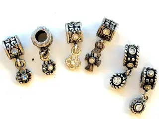 Vedhæng med Blomster, Bling og kors